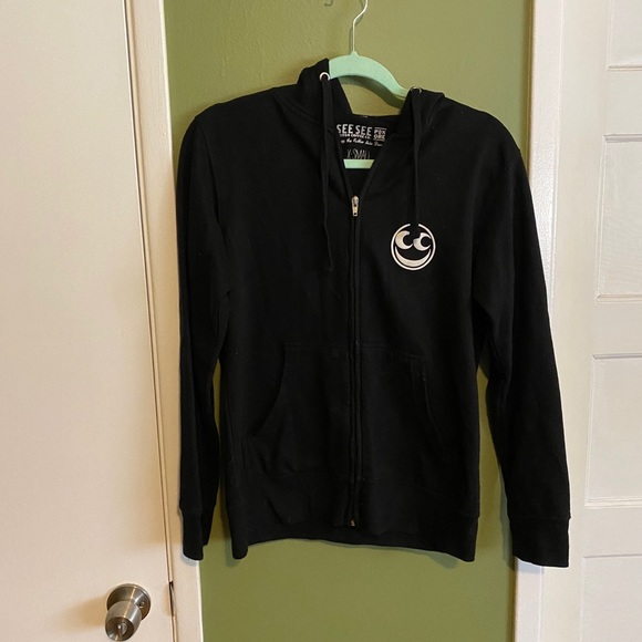 Sweater - Picture 3 of 4